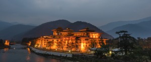 O-BE_Thomas-Kokta_Dzong-Bhutan-scaled